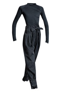 A large number of customized dance test suits Design striped pants children's competition Latin dance suits Dance suit uniform shop SKDO002 side view
